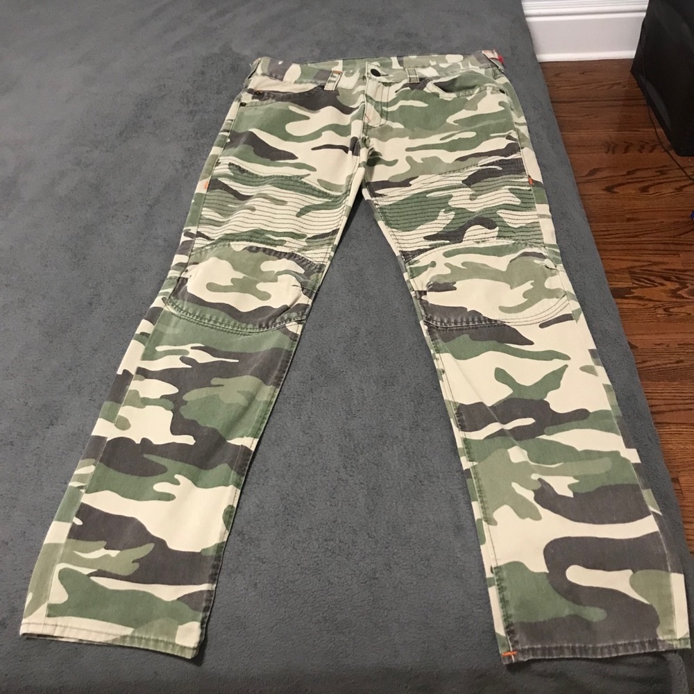 Like New Camouflage True Religion Jeans